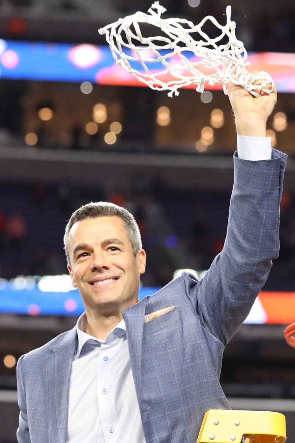 Did Tony Bennett retire from coaching the Virginia Cavaliers?