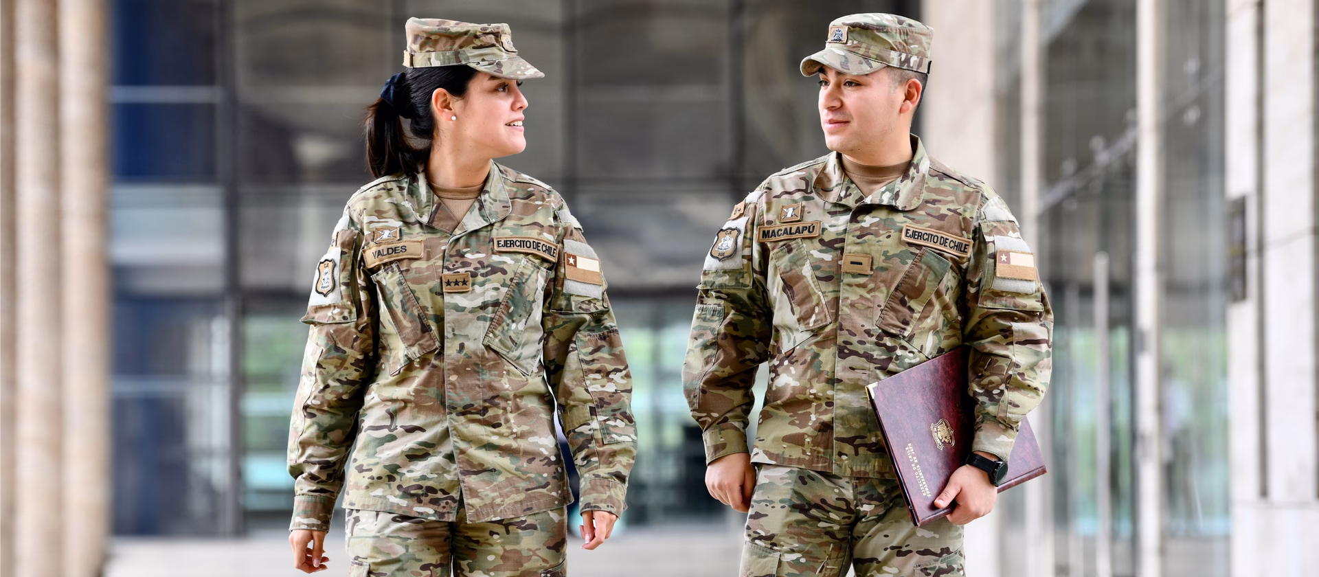 ¿Qué avisos de trabajo tiene la Escuela Militar?