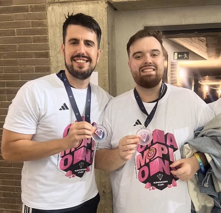 ¿Quién es el entrenador de Ibai Llanos?