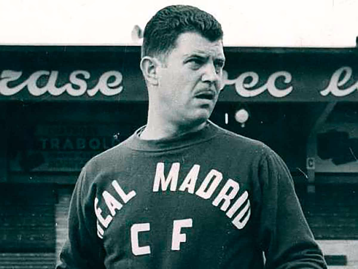 ¿Qué propuesta estimaba Villalonga para el fútbol de clubes?